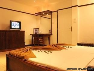 Hotel Golden Star 3*