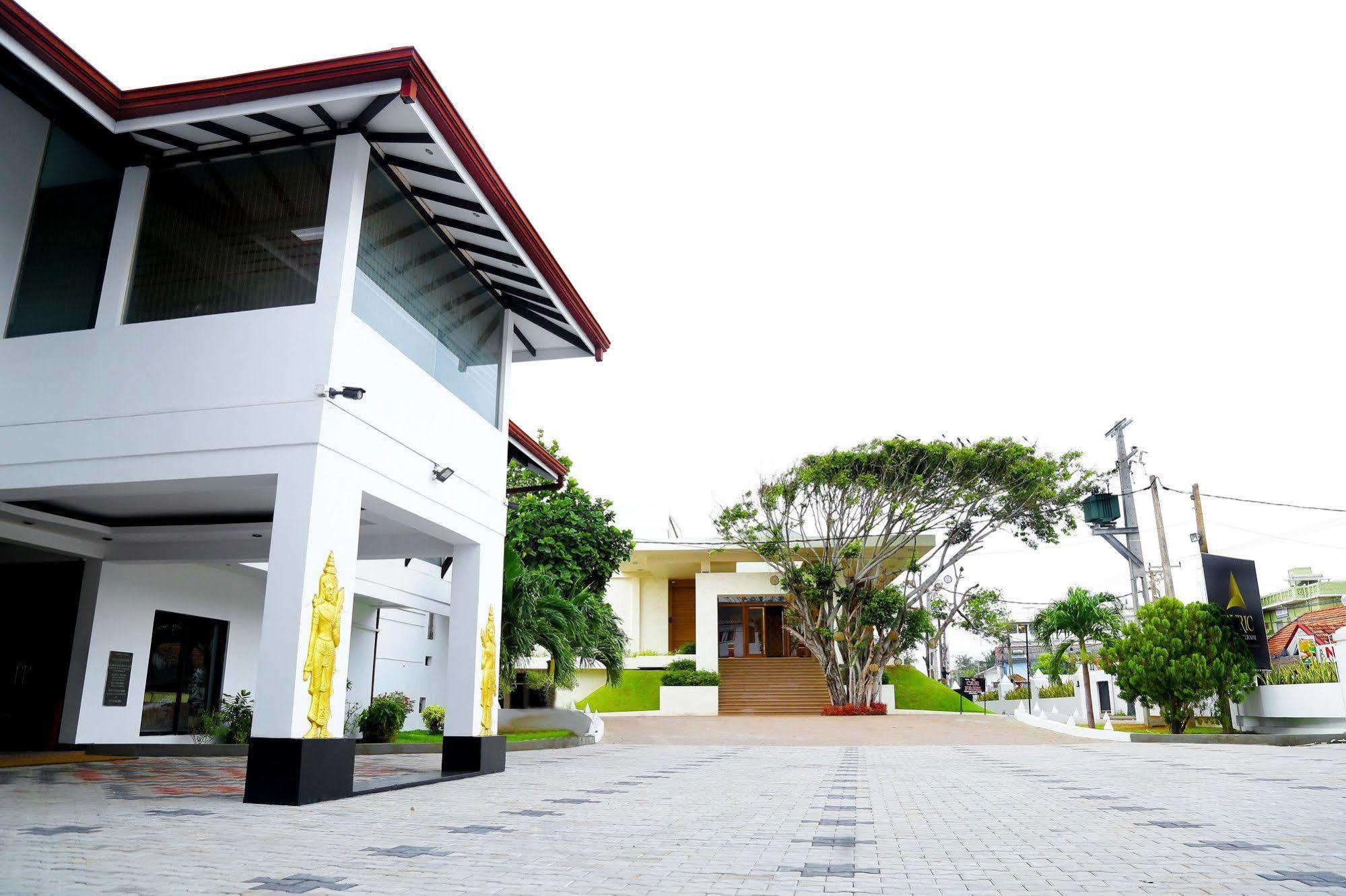 Golden Star 3* Negombo