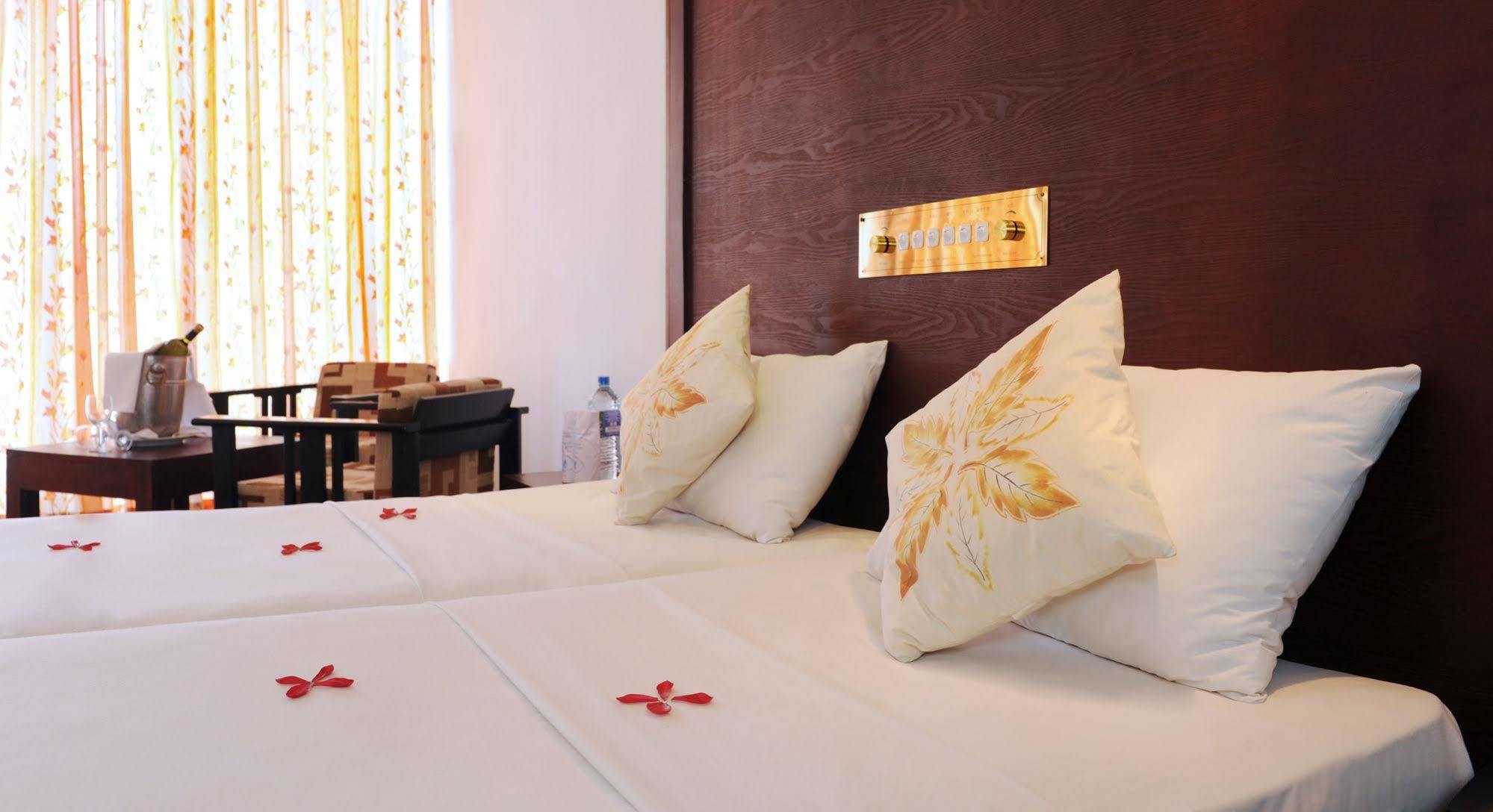 Hotel Golden Star Negombo