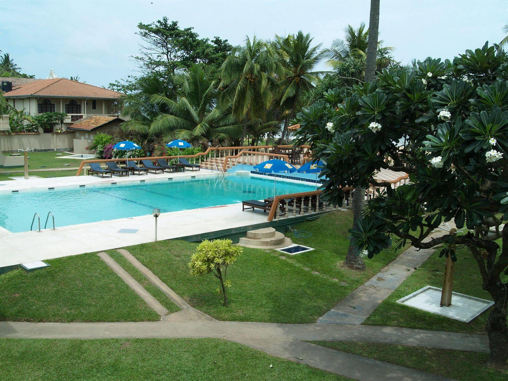 Golden Star Hotel 3*